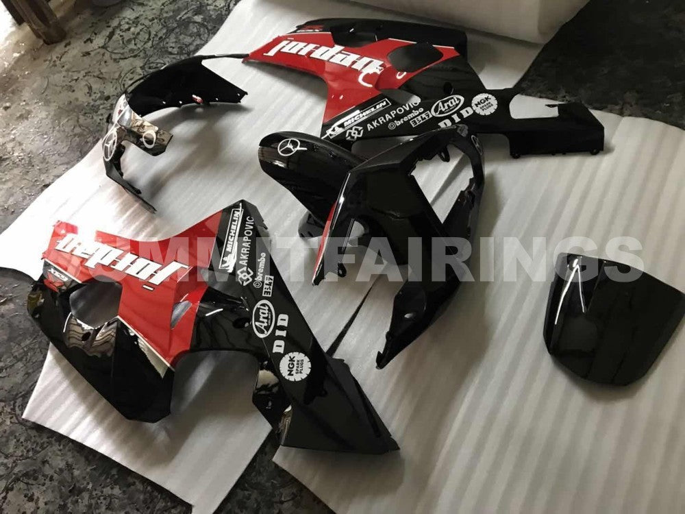 Fairings For Suzuki - GSXR600-750 K4 04-05 Red