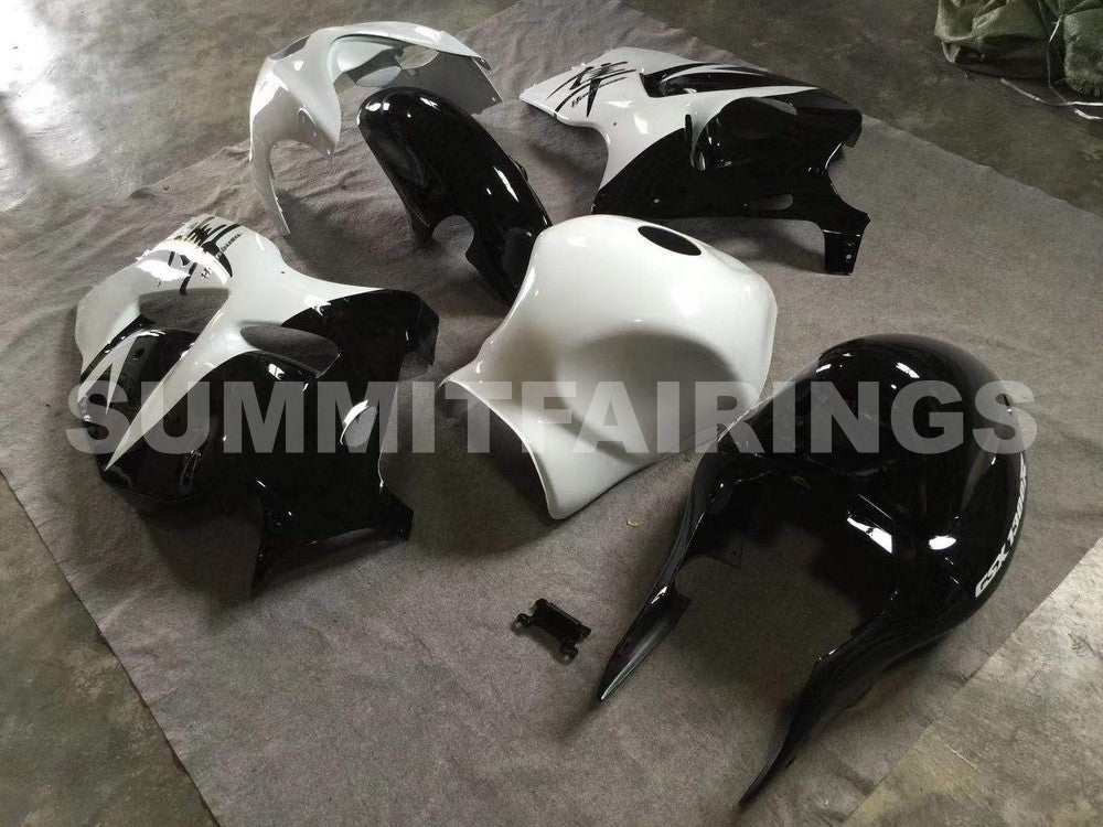 Fairings For Suzuki GSX1300R Hayabusa (1996-2007) Black White