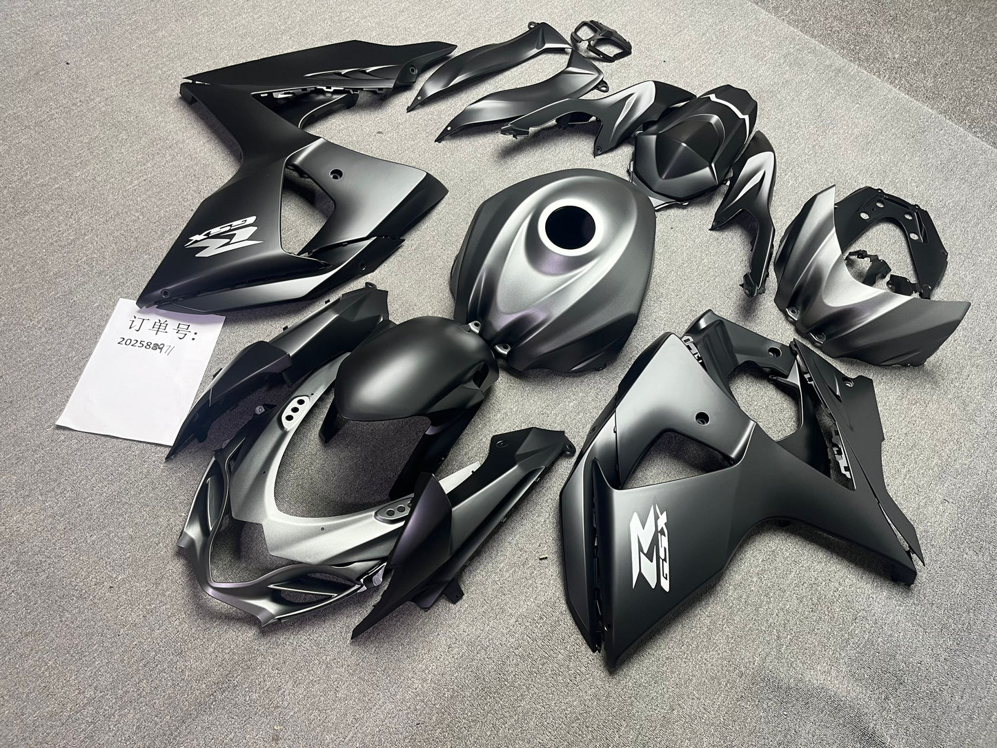 Fairings For Suzuki - GSXR1000 K9 09-16 Matt Blcak & Silvery Decals