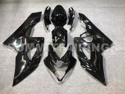 Fairings For Suzuki - GSXR1000 K5 05-06 Black & Silver Decals