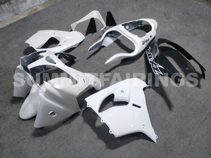 Kawasaki ZX9R 2000-2001 Pearl White & Glossy black