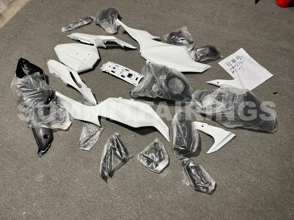 Fairings For Yamaha MT-07 2012-2017 Black White