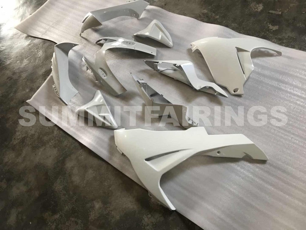 Fairings For Suzuki GSX-R600 / 750, 2011-2021 - Pearl White & Black