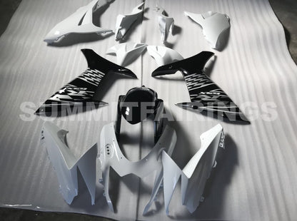 Fairings For Suzuki GSX-R600 / 750, 2011-2021 - Pearl White & Black