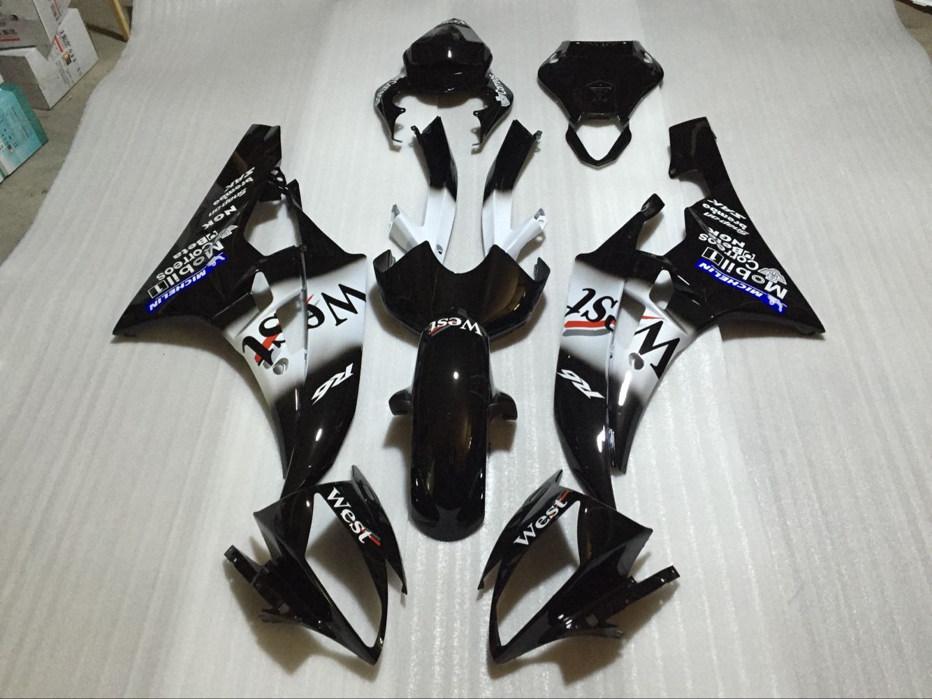 FAIRINGS FOR YAMAHA - YZF-600 R6 06-07 Glossy Black